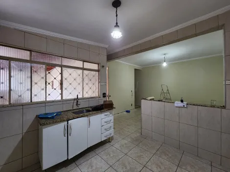 Alugar Casa / Padr&atilde;o em S&atilde;o Jos&eacute; do Rio Preto. apenas R$ 2.000,00