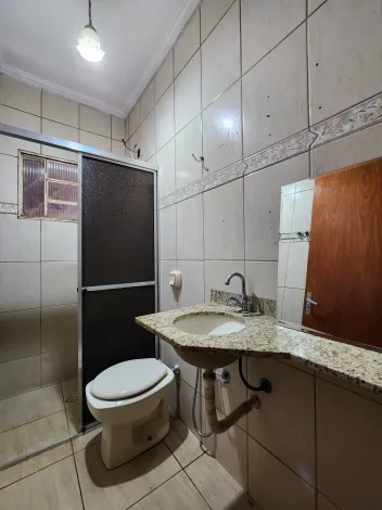 Alugar Casa / Padr&atilde;o em S&atilde;o Jos&eacute; do Rio Preto R$ 2.000,00 - Foto 4