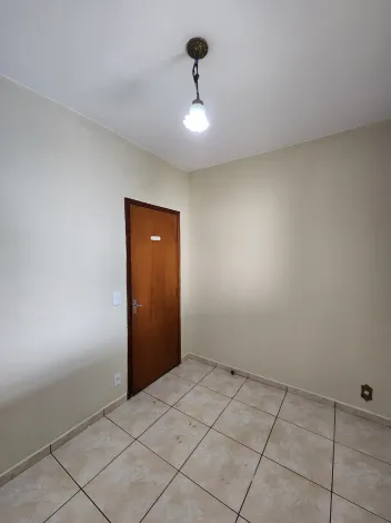 Alugar Casa / Padr&atilde;o em S&atilde;o Jos&eacute; do Rio Preto R$ 2.000,00 - Foto 8