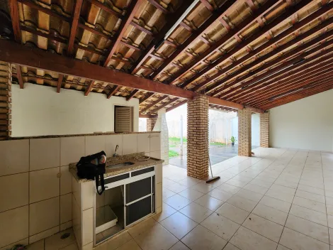 Alugar Casa / Padr&atilde;o em S&atilde;o Jos&eacute; do Rio Preto R$ 2.000,00 - Foto 9
