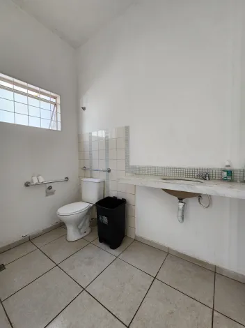 Alugar Comercial / Sal&atilde;o em S&atilde;o Jos&eacute; do Rio Preto R$ 2.000,00 - Foto 3