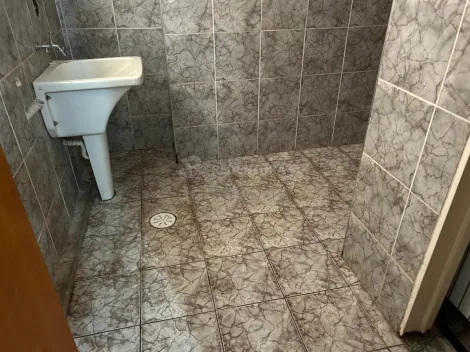 Alugar Apartamento / Padr&atilde;o em S&atilde;o Jos&eacute; do Rio Preto R$ 900,00 - Foto 6