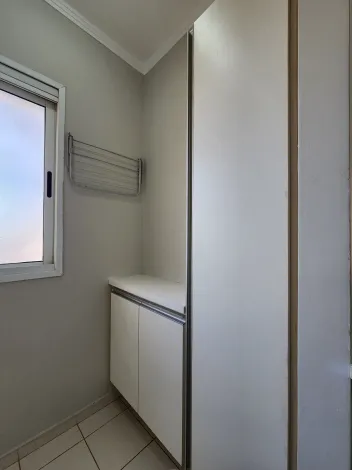 Alugar Apartamento / Padr&atilde;o em S&atilde;o Jos&eacute; do Rio Preto R$ 1.900,00 - Foto 14