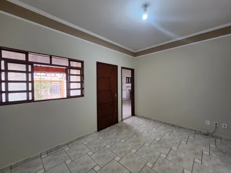 Alugar Casa / Padr&atilde;o em S&atilde;o Jos&eacute; do Rio Preto R$ 1.900,00 - Foto 2