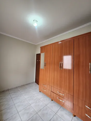 Alugar Casa / Padr&atilde;o em S&atilde;o Jos&eacute; do Rio Preto R$ 1.900,00 - Foto 9