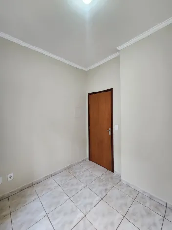 Alugar Casa / Padr&atilde;o em S&atilde;o Jos&eacute; do Rio Preto R$ 1.900,00 - Foto 12