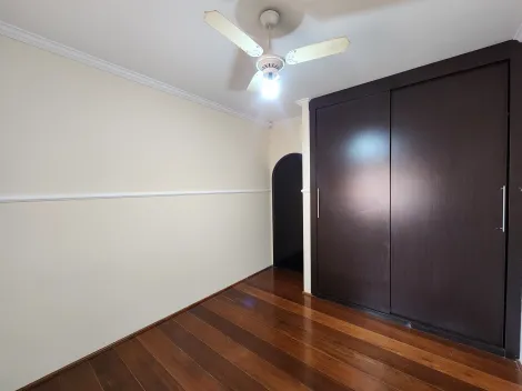 Alugar Casa / Padr&atilde;o em S&atilde;o Jos&eacute; do Rio Preto R$ 3.700,00 - Foto 12