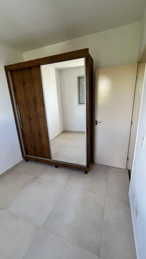 Alugar Apartamento / Padr&atilde;o em S&atilde;o Jos&eacute; do Rio Preto R$ 790,00 - Foto 8
