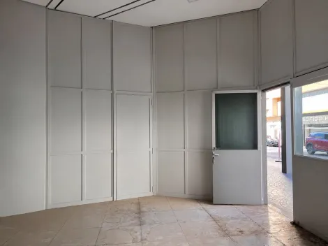 Alugar Comercial / Sala em S&atilde;o Jos&eacute; do Rio Preto R$ 3.000,00 - Foto 2
