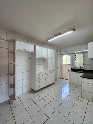 Alugar Apartamento / Padr&atilde;o em S&atilde;o Jos&eacute; do Rio Preto R$ 1.800,00 - Foto 4