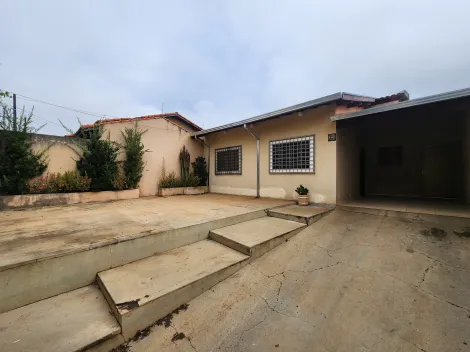 Alugar Casa / Padr&atilde;o em S&atilde;o Jos&eacute; do Rio Preto. apenas R$ 1.400,00