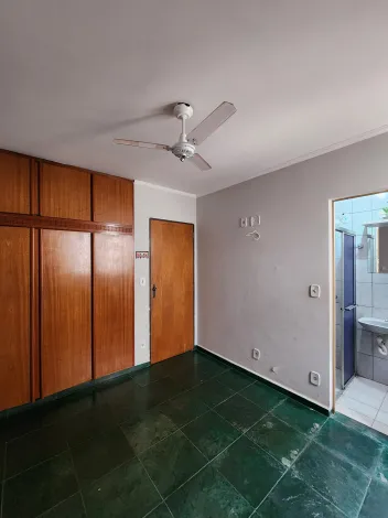 Alugar Apartamento / Padr&atilde;o em S&atilde;o Jos&eacute; do Rio Preto R$ 850,00 - Foto 7
