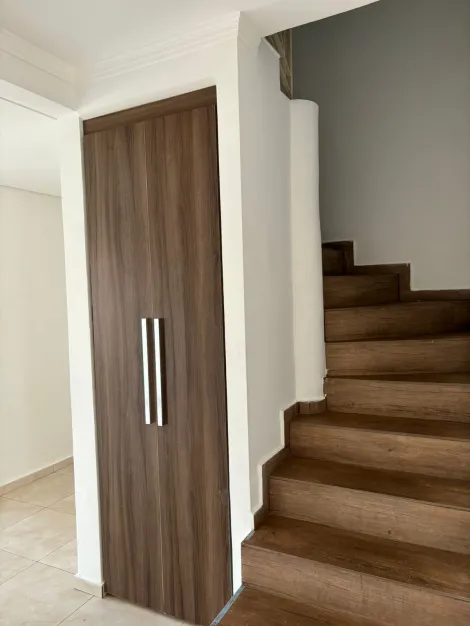 Alugar Casa / Condom&iacute;nio em S&atilde;o Jos&eacute; do Rio Preto R$ 2.900,00 - Foto 4