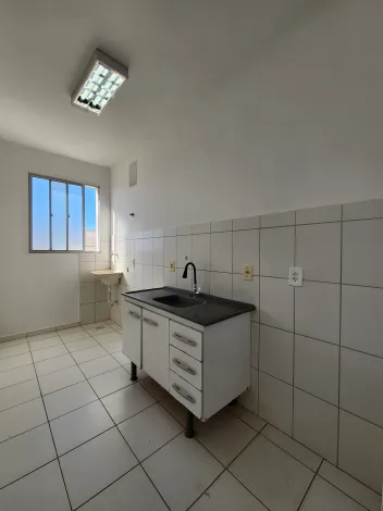 Alugar Apartamento / Padr&atilde;o em S&atilde;o Jos&eacute; do Rio Preto R$ 900,00 - Foto 3