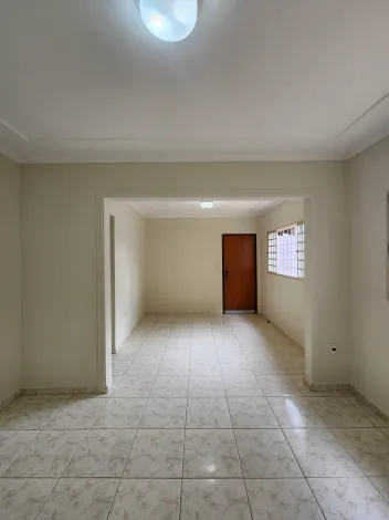 Alugar Casa / Padr&atilde;o em S&atilde;o Jos&eacute; do Rio Preto R$ 2.750,00 - Foto 3