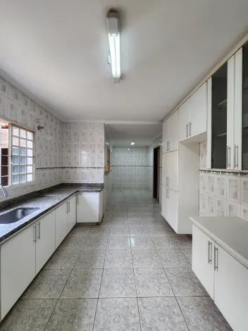 Alugar Casa / Padr&atilde;o em S&atilde;o Jos&eacute; do Rio Preto R$ 2.750,00 - Foto 5