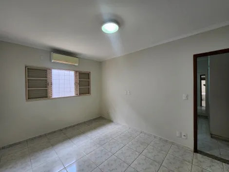 Alugar Casa / Padr&atilde;o em S&atilde;o Jos&eacute; do Rio Preto R$ 2.750,00 - Foto 6
