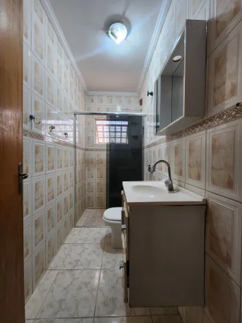 Alugar Casa / Padr&atilde;o em S&atilde;o Jos&eacute; do Rio Preto R$ 2.750,00 - Foto 12