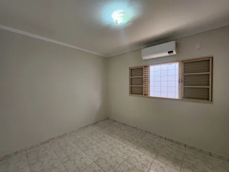 Alugar Casa / Padr&atilde;o em S&atilde;o Jos&eacute; do Rio Preto R$ 2.750,00 - Foto 13