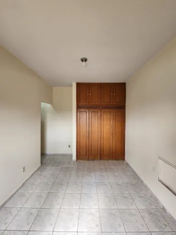Alugar Apartamento / Padr&atilde;o em S&atilde;o Jos&eacute; do Rio Preto R$ 1.300,00 - Foto 5
