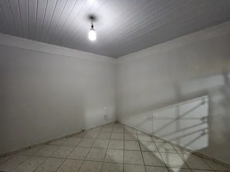 Alugar Casa / Padr&atilde;o em S&atilde;o Jos&eacute; do Rio Preto R$ 1.400,00 - Foto 4