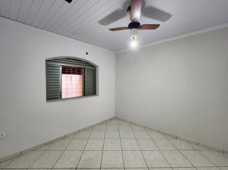 Alugar Casa / Padr&atilde;o em S&atilde;o Jos&eacute; do Rio Preto R$ 1.400,00 - Foto 6