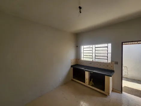 Alugar Casa / Padr&atilde;o em S&atilde;o Jos&eacute; do Rio Preto R$ 750,00 - Foto 2
