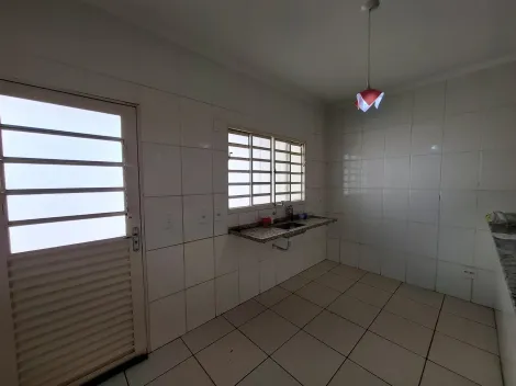 Alugar Casa / Padr&atilde;o em S&atilde;o Jos&eacute; do Rio Preto R$ 1.800,00 - Foto 3