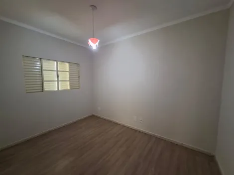 Alugar Casa / Padr&atilde;o em S&atilde;o Jos&eacute; do Rio Preto R$ 1.800,00 - Foto 6