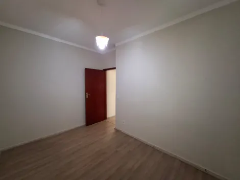 Alugar Casa / Padr&atilde;o em S&atilde;o Jos&eacute; do Rio Preto R$ 1.800,00 - Foto 11