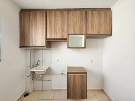 Alugar Apartamento / Padr&atilde;o em S&atilde;o Jos&eacute; do Rio Preto R$ 950,00 - Foto 3