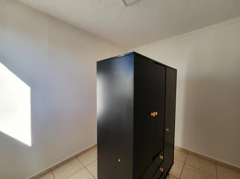 Alugar Apartamento / Padr&atilde;o em S&atilde;o Jos&eacute; do Rio Preto R$ 950,00 - Foto 9