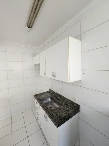 Alugar Apartamento / Padr&atilde;o em S&atilde;o Jos&eacute; do Rio Preto R$ 990,00 - Foto 5