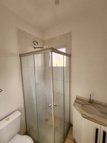 Alugar Casa / Condom&iacute;nio em S&atilde;o Jos&eacute; do Rio Preto R$ 1.550,00 - Foto 6