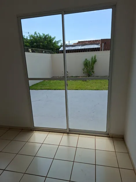 Alugar Casa / Condom&iacute;nio em S&atilde;o Jos&eacute; do Rio Preto R$ 1.550,00 - Foto 3