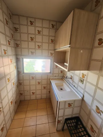 Alugar Apartamento / Padr&atilde;o em S&atilde;o Jos&eacute; do Rio Preto R$ 800,00 - Foto 5