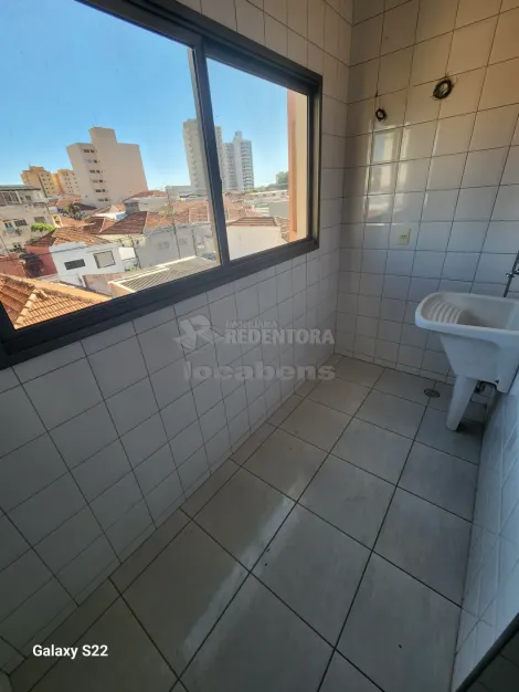 Alugar Apartamento / Padr&atilde;o em S&atilde;o Jos&eacute; do Rio Preto R$ 1.400,00 - Foto 6