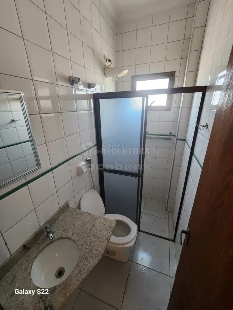 Alugar Apartamento / Padr&atilde;o em S&atilde;o Jos&eacute; do Rio Preto R$ 1.400,00 - Foto 11