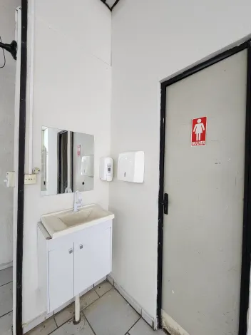 Alugar Comercial / Sal&atilde;o em S&atilde;o Jos&eacute; do Rio Preto R$ 8.500,00 - Foto 9