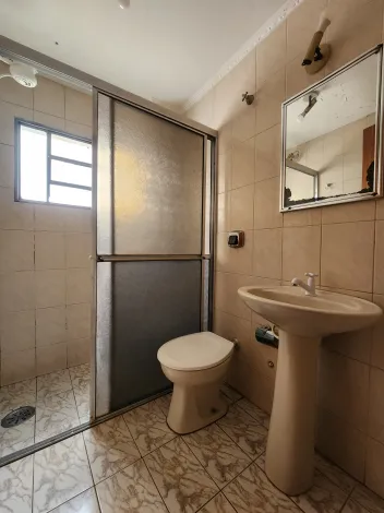 Alugar Apartamento / Padr&atilde;o em S&atilde;o Jos&eacute; do Rio Preto R$ 900,00 - Foto 8