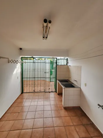 Alugar Casa / Padr&atilde;o em S&atilde;o Jos&eacute; do Rio Preto R$ 3.900,00 - Foto 11