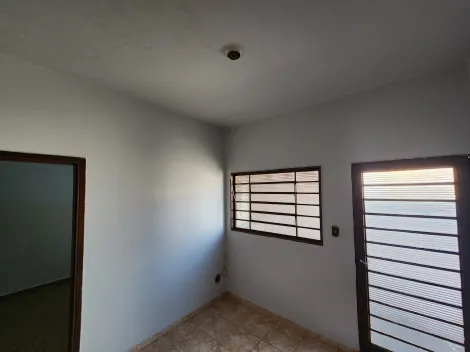 Alugar Casa / Padr&atilde;o em S&atilde;o Jos&eacute; do Rio Preto R$ 700,00 - Foto 5