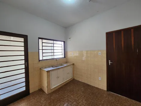 Alugar Casa / Padr&atilde;o em S&atilde;o Jos&eacute; do Rio Preto R$ 750,00 - Foto 3