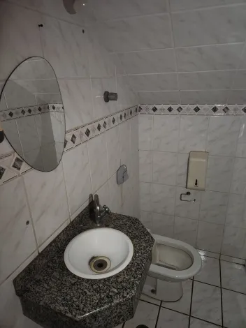Alugar Casa / Sobrado em S&atilde;o Jos&eacute; do Rio Preto R$ 2.900,00 - Foto 4