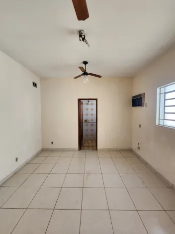 Alugar Casa / Padr&atilde;o em S&atilde;o Jos&eacute; do Rio Preto R$ 6.000,00 - Foto 5