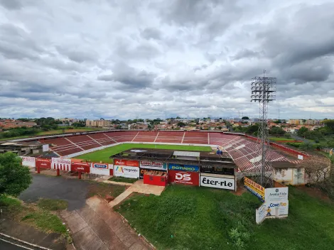 Alugar Apartamento / Padr&atilde;o em S&atilde;o Jos&eacute; do Rio Preto R$ 1.500,00 - Foto 4
