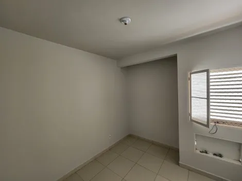 Alugar Apartamento / Padr&atilde;o em S&atilde;o Jos&eacute; do Rio Preto R$ 880,00 - Foto 10