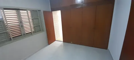 Alugar Casa / Padr&atilde;o em S&atilde;o Jos&eacute; do Rio Preto. apenas R$ 3.200,00