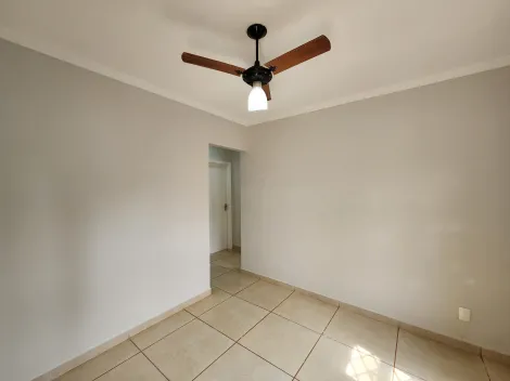 Alugar Casa / Padr&atilde;o em S&atilde;o Jos&eacute; do Rio Preto R$ 1.800,00 - Foto 2