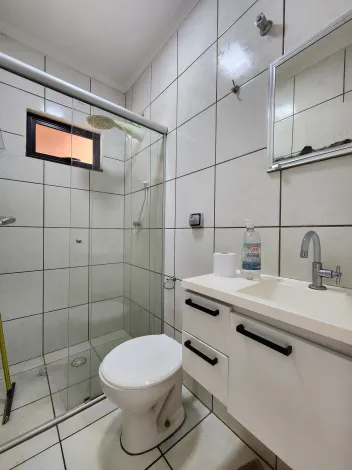 Alugar Casa / Padr&atilde;o em S&atilde;o Jos&eacute; do Rio Preto R$ 1.800,00 - Foto 8